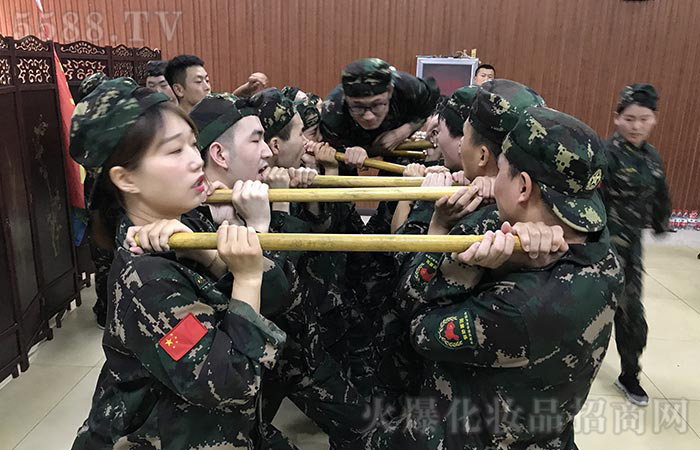 團結(jié)一心,其利斷金 團結(jié)一心,其利斷金